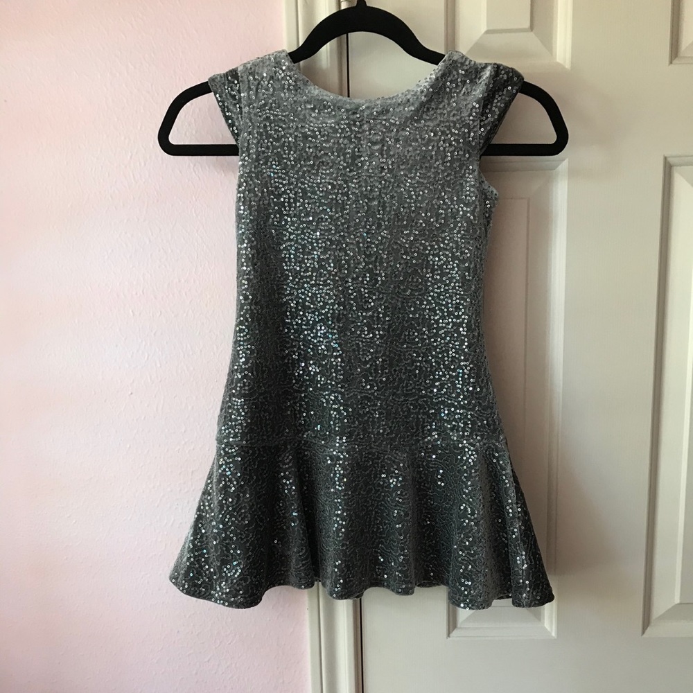 👗ADORABLE CHILDREN’S PLACE HOLIDAY DRESS-size 5/6